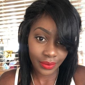 Meet your Posher, Senecca